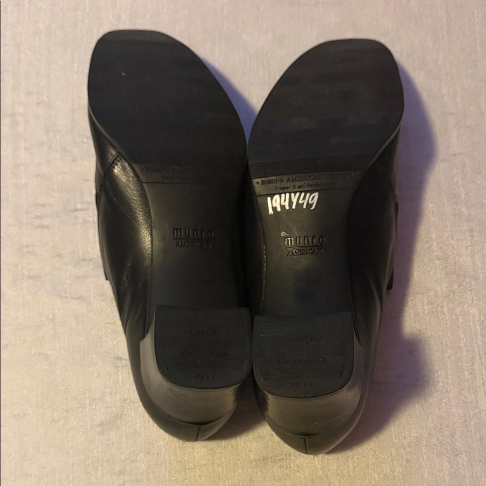 Munro American Black Slip-On Leather Loafer Pumps Women’s Dress Shoes Size 9 - Picture 10 of 12